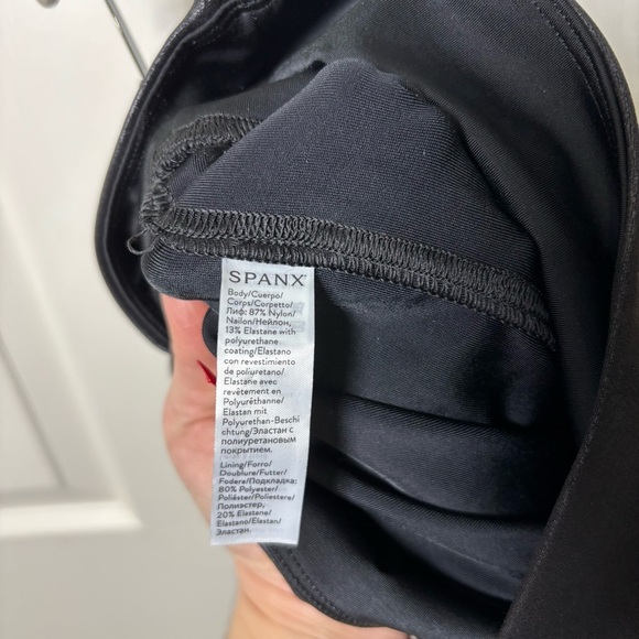 Spanx Leggings Women's Large Faux Leather Pant Shiny Black Pull On Stretch Yoga - Picture 6 of 8